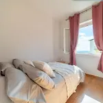 Sofia's Dreamy Haven Апартаменти